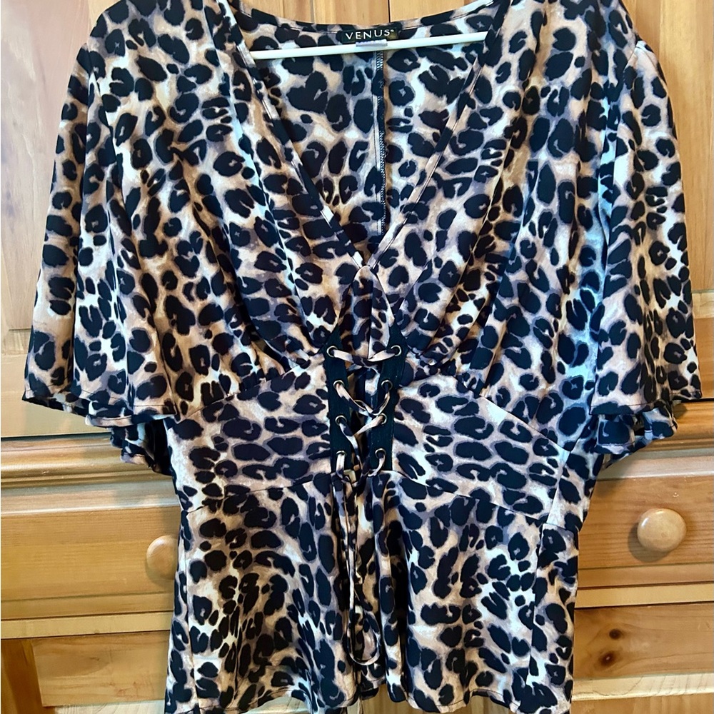 VENUS Animal Print Lace-Up Blouse
